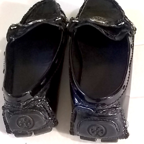 TORY BURCH PATENT LEATHER LOAFERS - Picture 2 of 7